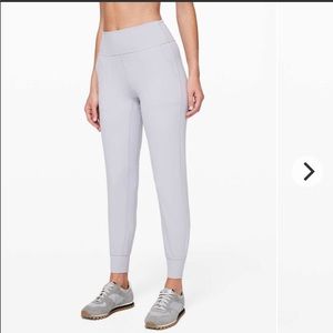 Lululemon align jogger 28” size 12 in silver lilac
